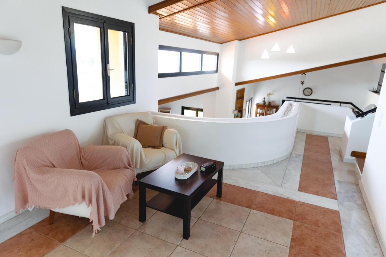 Nerotriviá Kouvelia Country Home Luxury Villa Rental מראה חיצוני תמונה