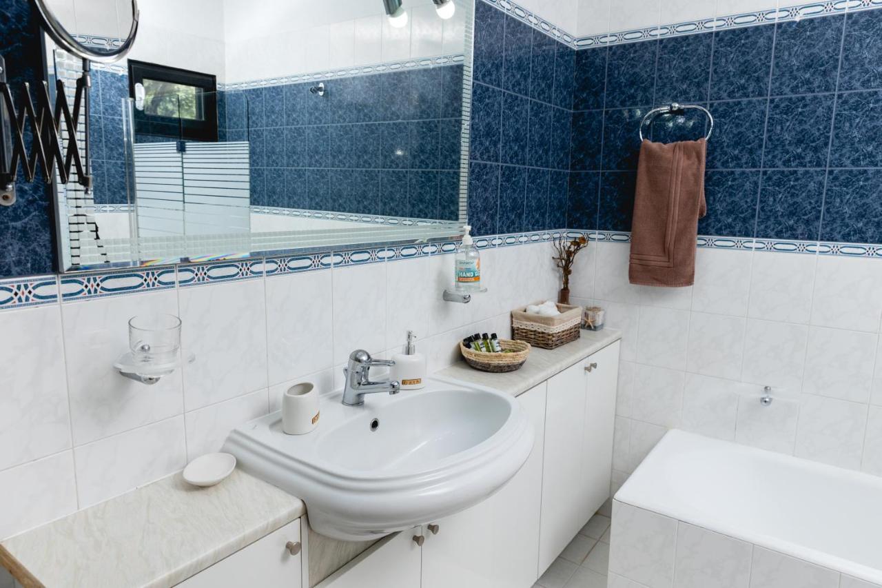 Nerotriviá Kouvelia Country Home Luxury Villa Rental מראה חיצוני תמונה